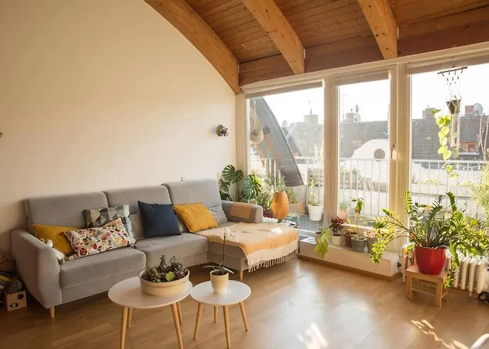 Penthouse + 2 Balconies & Terrace *