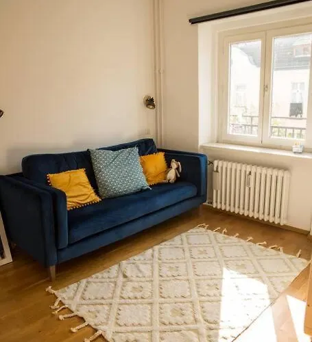 Penthouse + 2 Balconies & Terrace Apartment *